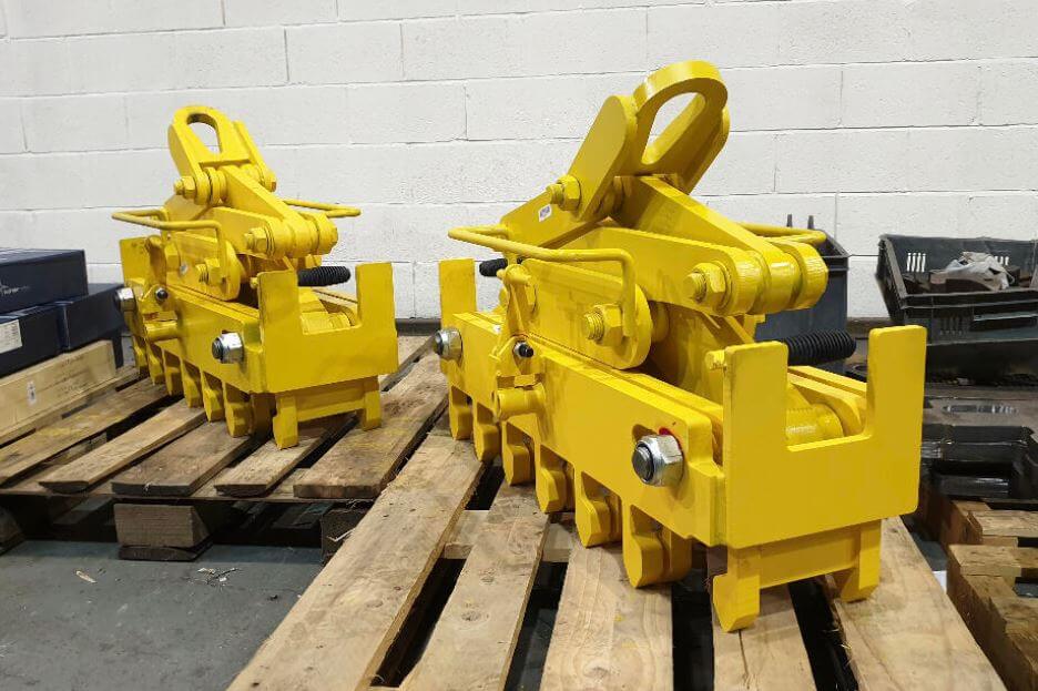 Camlok Utbytbar Multi Rail Grab MRC 5000-8000 KG– MRC Multi Rail Grab har designats för att underlätta snabb bulkhantering av rälssektioner. – Nu tillgänglig på MTN Shop EU. - imagen 2