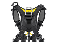 VOLT International Version: Thin sliding dorsal straps provide more ease of movement  - imagen 6