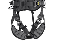 VOLT LIGHT International Version: Fast opening buckles on the waistbelt and leg loops make it possible to quickly don the harness with feet on the ground - imagen 4