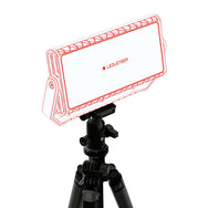 Foco reflector de área recargable LEDLENSER AF12R WORK: linterna frontal LEDLENSER H3.2: superventas con brillo de alto rendimiento y mecanismo de una sola mano. ☼ : 120 lúmenes 🕒 : 60 horas ➠ : 100 metros. – Ya disponible en MTN Shop EU. - imagen 7