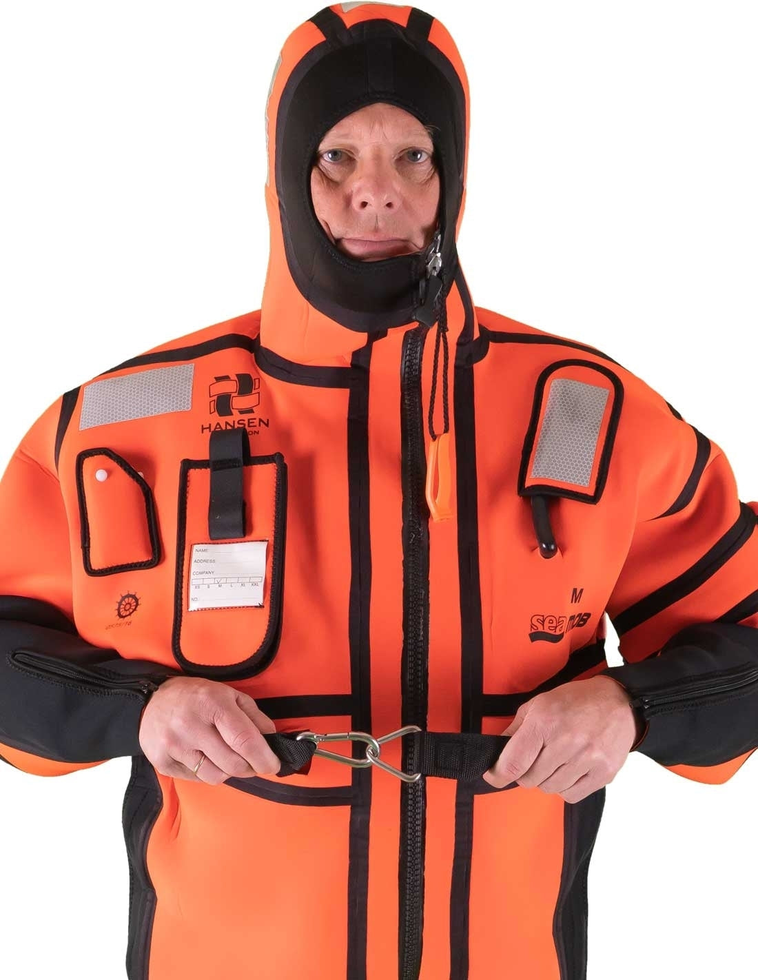 Hansen Protection SeaMob Anti Exposure Suit AES 82650– A suit specifically designed for rescue personnel on evacuation of ships and for use in MOB boats. SeaMOB is manufactured in 3 mm flame retardant, waterproof neoprene that provides insulation and buoyancy and is certified for use without lifejacket. The suit has an integrated, manual inflatable lung for proper flow position and increased freeboard. Fixed neoprene boots on the suit can be used in combination with fins. – Now available at MTN Shop EU. - imagen 7