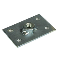 Fixations Doughty Scenery – Plaque de bossage – La plaque de bossage avec des trous de fixation de ⌀6 mm fournit une fixation M10 pour un boulon. Conçu comme fixation de scène affleurante pour les supports de scène. Prix ​​bas. Bonne qualité. Livraison rapide. – Maintenant disponible sur MTN Shop EU.
