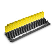 Defender NANO-kabelbeschermers - 6 kanalen – Platte, smalle antislip 6-kanaals kabelbeschermer met geïntegreerde connectoren voor gebruik binnen en buiten; Zwart/geel en zwart; Afmetingen: 100x28x3,2 cm; Gemaakt in Duitsland – nu verkrijgbaar bij MTN Shop EU. - imagen 2