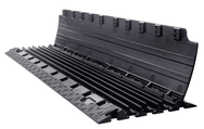 Defender NANO-kabelbeschermers - 6 kanalen – Platte, smalle antislip 6-kanaals kabelbeschermer met geïntegreerde connectoren voor gebruik binnen en buiten; Zwart/geel en zwart; Afmetingen: 100x28x3,2 cm; Gemaakt in Duitsland – nu verkrijgbaar bij MTN Shop EU. - imagen 4
