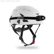 KASK Pannlampa KL1 – Kompakt LED-strålkastare med en effekt på 400 lumen. Designad med uppladdningsbara batterier. Fästs på alla KASK-hjälmar via huvudremmen eller medföljande overheadband. – Nu tillgänglig på MTN Shop EU. - imagen 3