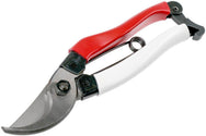 Okatsune Secateurs 101– Made in Japan, the Okatsune 101 is a compact pruner particularly suitable for the small hand. The blades are very hard and stay sharper for longer due to the Japanese steel used in manufacture. – Now available at MTN Shop EU.